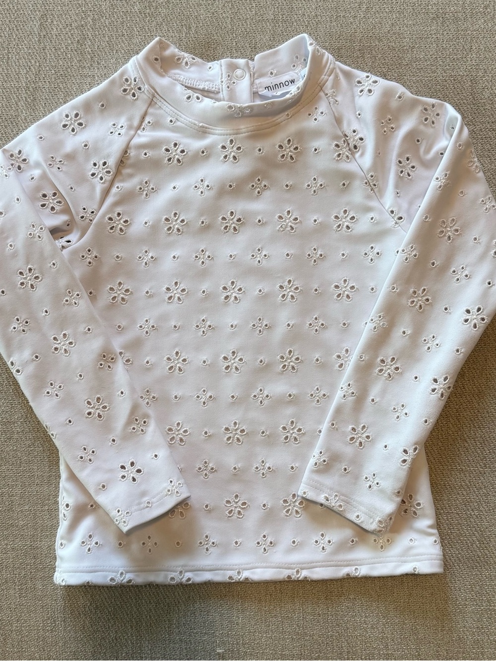 Minnow Girls Eyelet Rash Guard Swim Top Size 3/4T - Picture 4 of 6